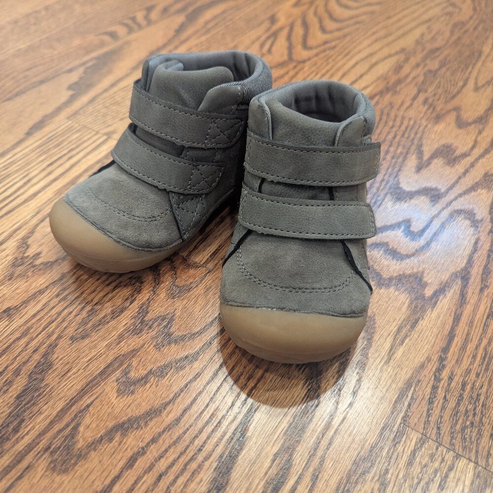 Toddler Size 6 Stride Rite Soft Motion Martin First Walker Boot